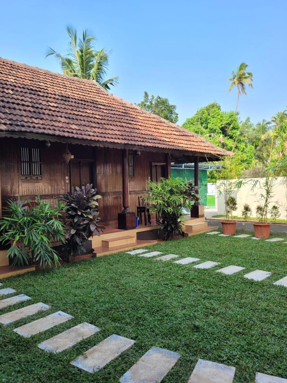 Cherai Beach Palace Ngoại thất bức ảnh